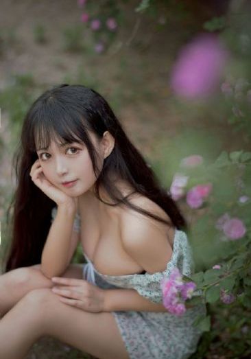 日本国产偷拍三级_高清高清完整版